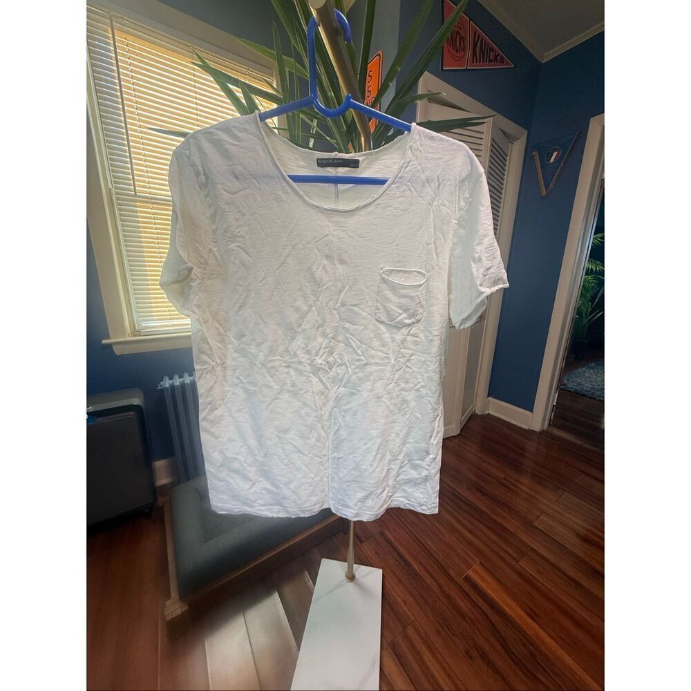 Piazza Italia 🇮🇹 light weight pocket tshirt